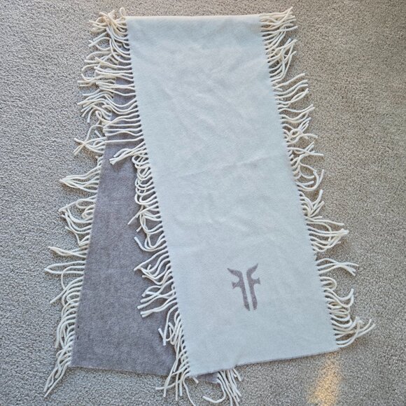 Frye & Co Wool Cashmere Fringe Logo Scarf - Picture 1 of 8